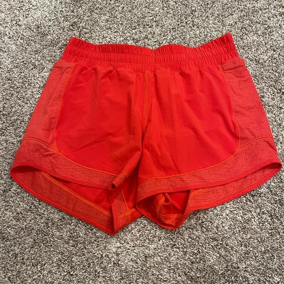 Lululemon Carnation Red Hotty Hot High Rise Short 4" *Mesh Size 8 - Picture 4 of 6